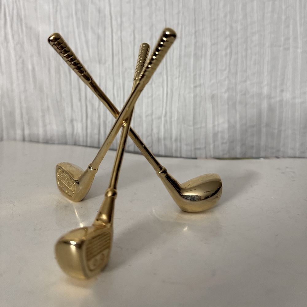 golf ball gold tone decor stand display